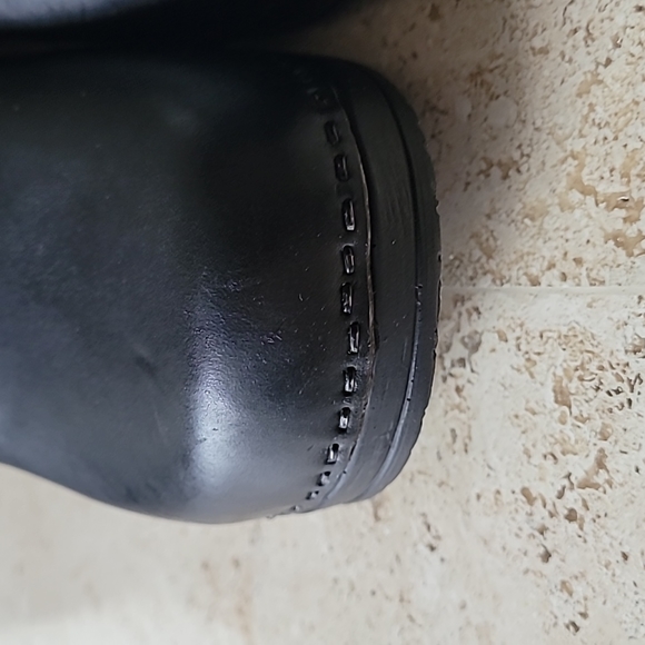 L.L.BEAN professional black leather slip in clogs. Size 9.0/9.5 - Picture 7 of 15